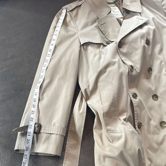 Men’s Vintage London Fog Maincoats Tan Double Breasted Long Trench Coat Size 44R - Picture 11 of 16